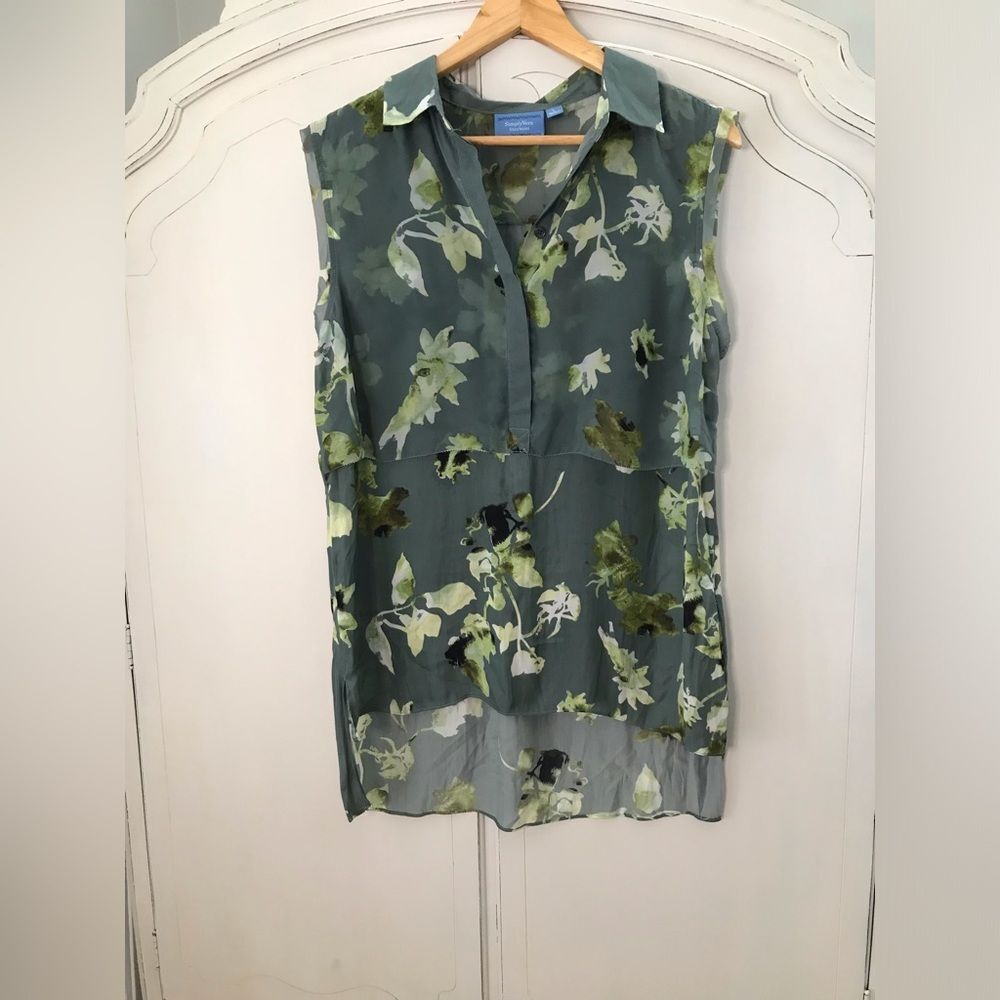 Simply Vera VeraWang Gray/Green Tiered Sleeveless Collared Shirt Size L